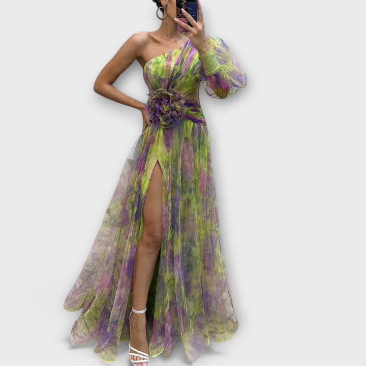 Elegantes Abendkleid mit einem Schulterträger und taillierendem Schnitt