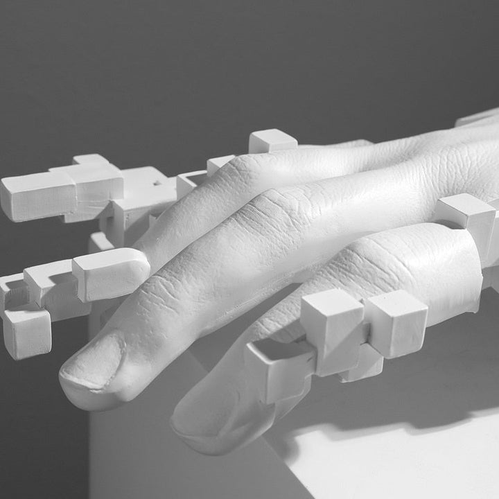 Pixel Hand Skulptur