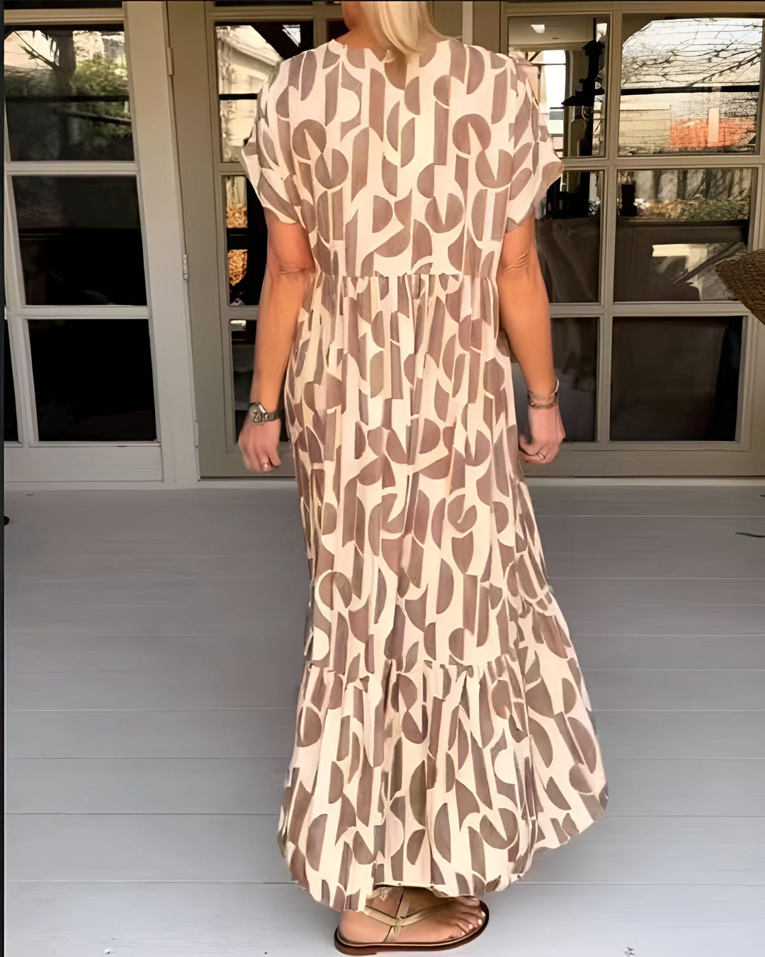 Colette | Fließendes Kleid mit V-Ausschnitt