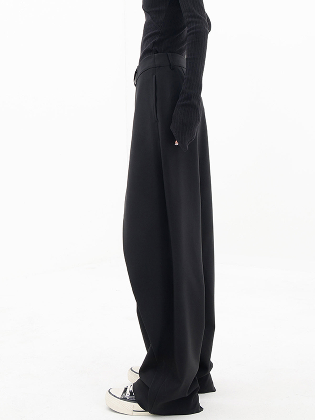 YULI – VÊTEMENTS CONFORTABLES AU STYLE MODERNE