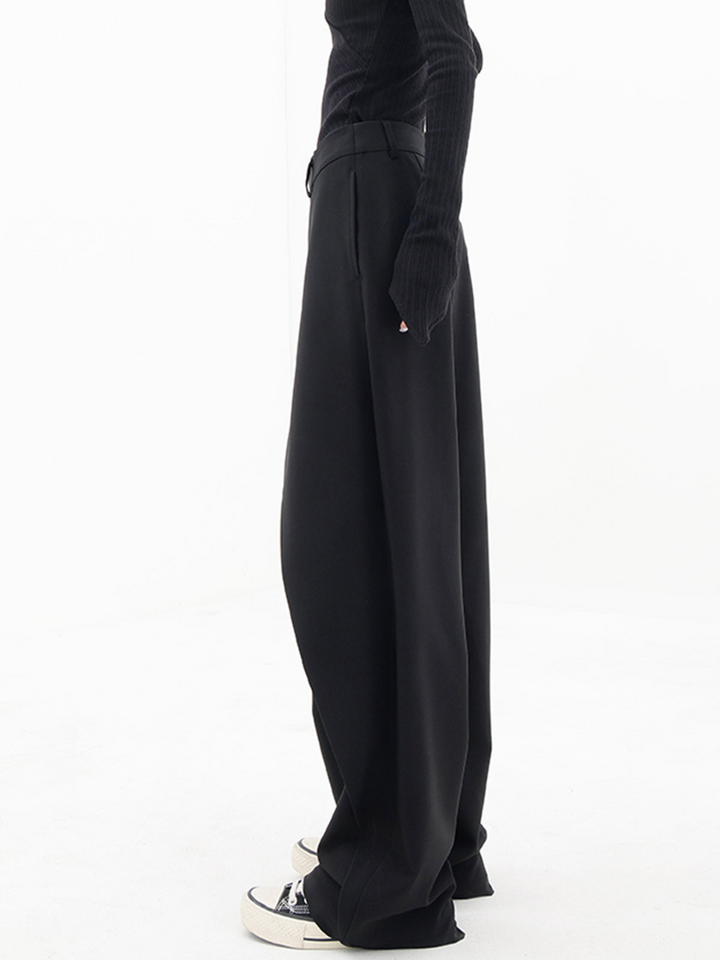 YULI – VÊTEMENTS CONFORTABLES AU STYLE MODERNE