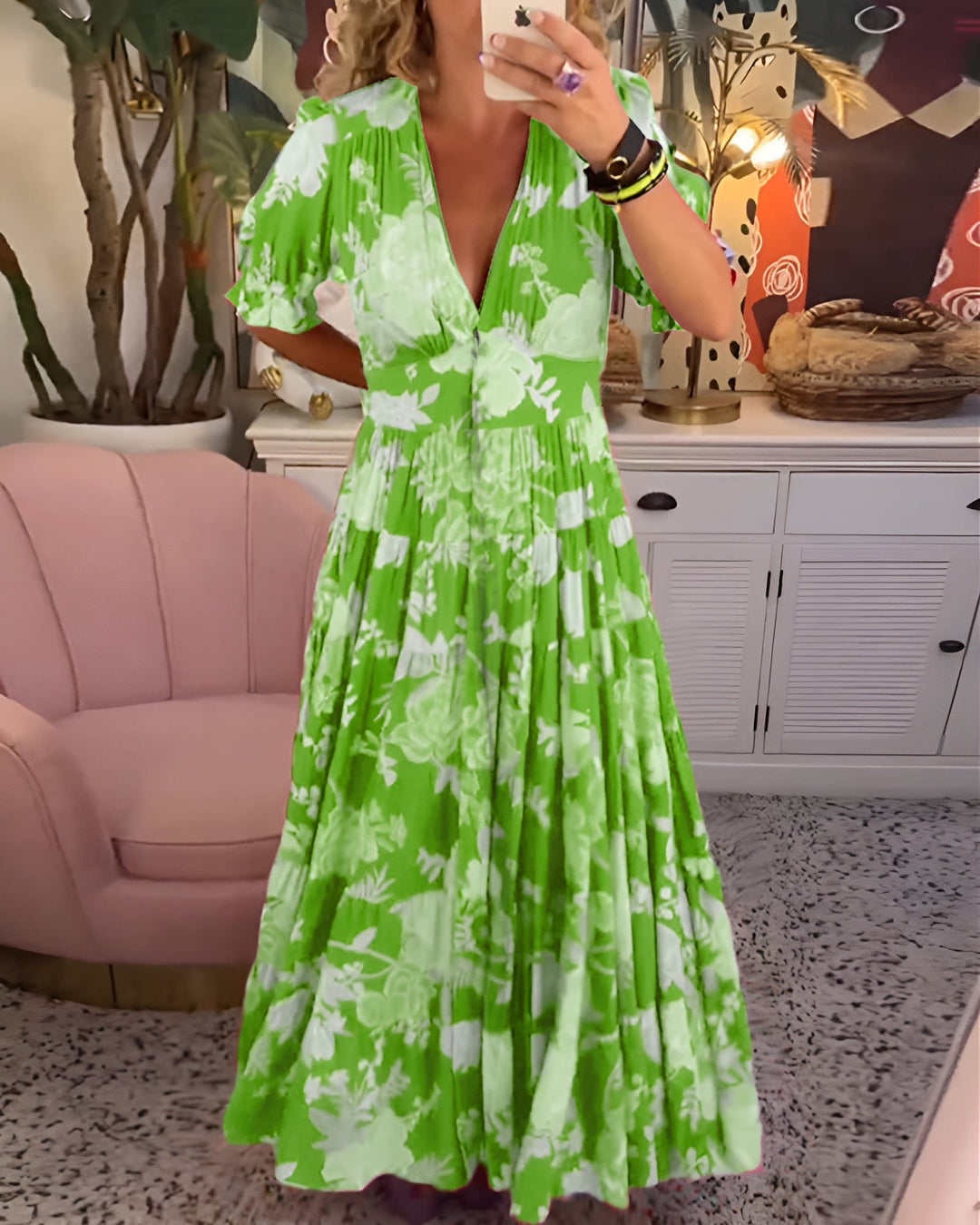 Carine | Kleid mit V-Ausschnitt und Blumenmuster