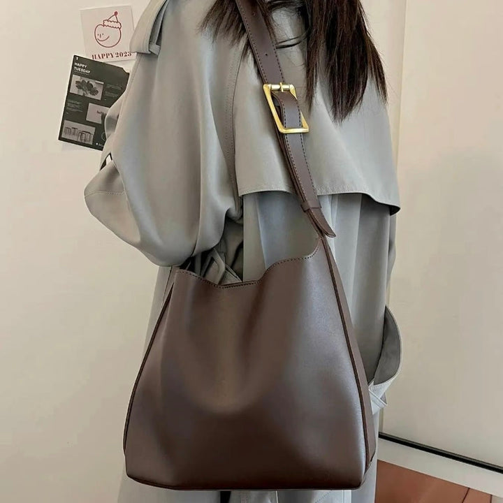 Lena - Trendige Schultertasche