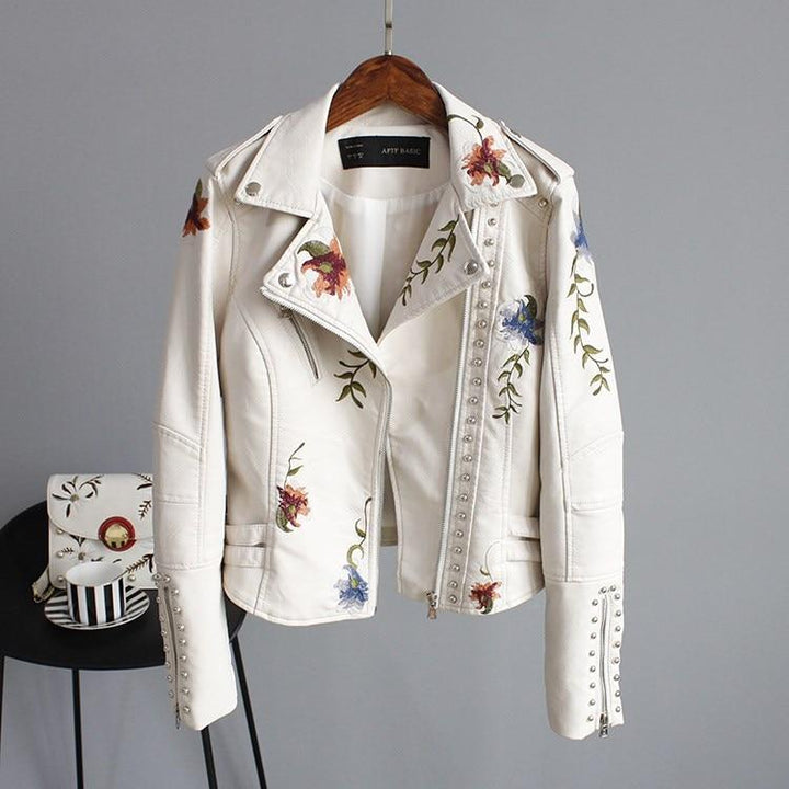Ella | Stilvolle Bestickte Lederjacke