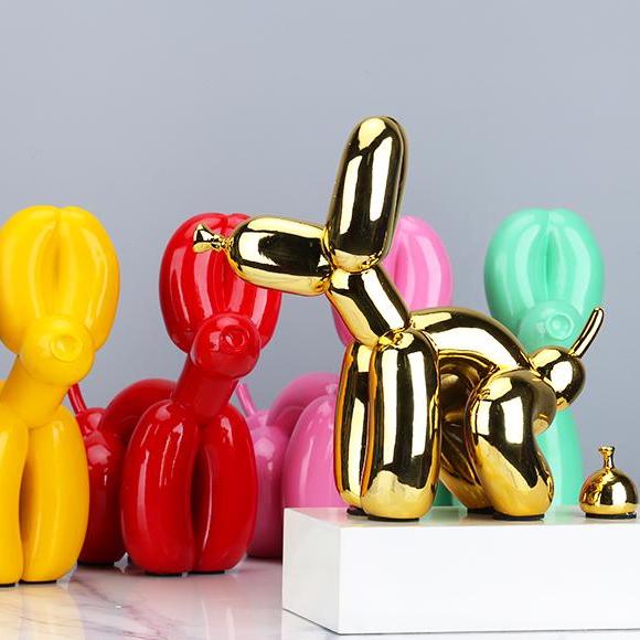 Ballonhund, der Statue macht