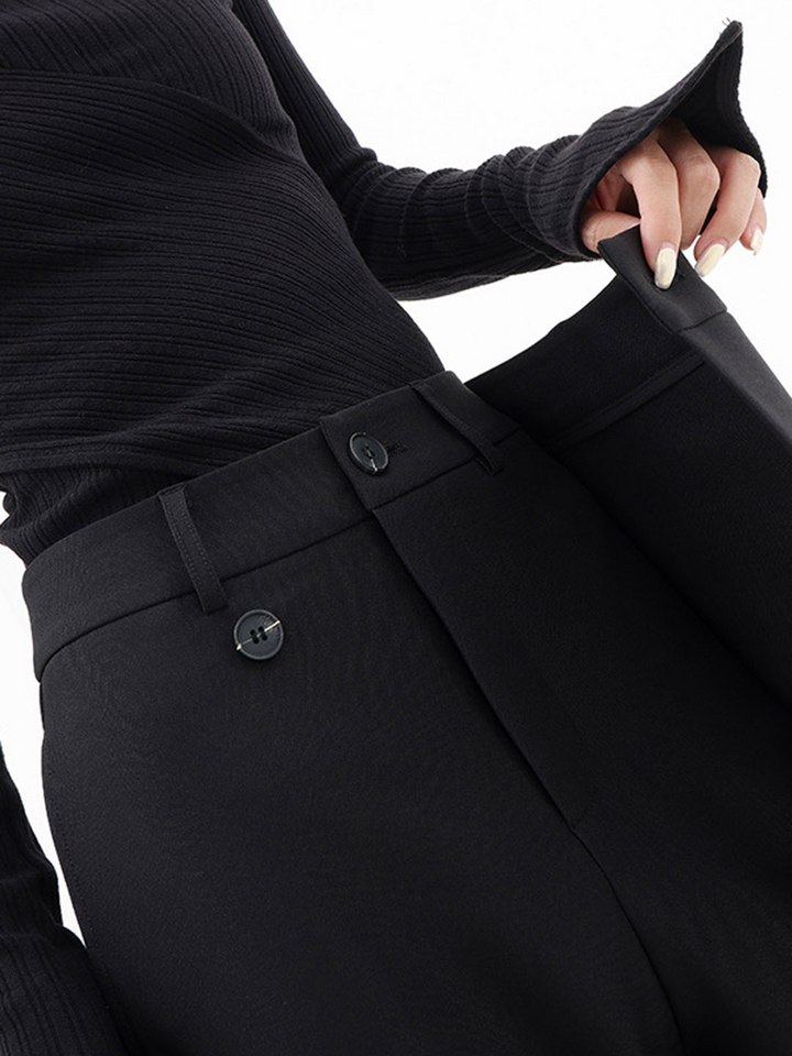 YULI – VÊTEMENTS CONFORTABLES AU STYLE MODERNE