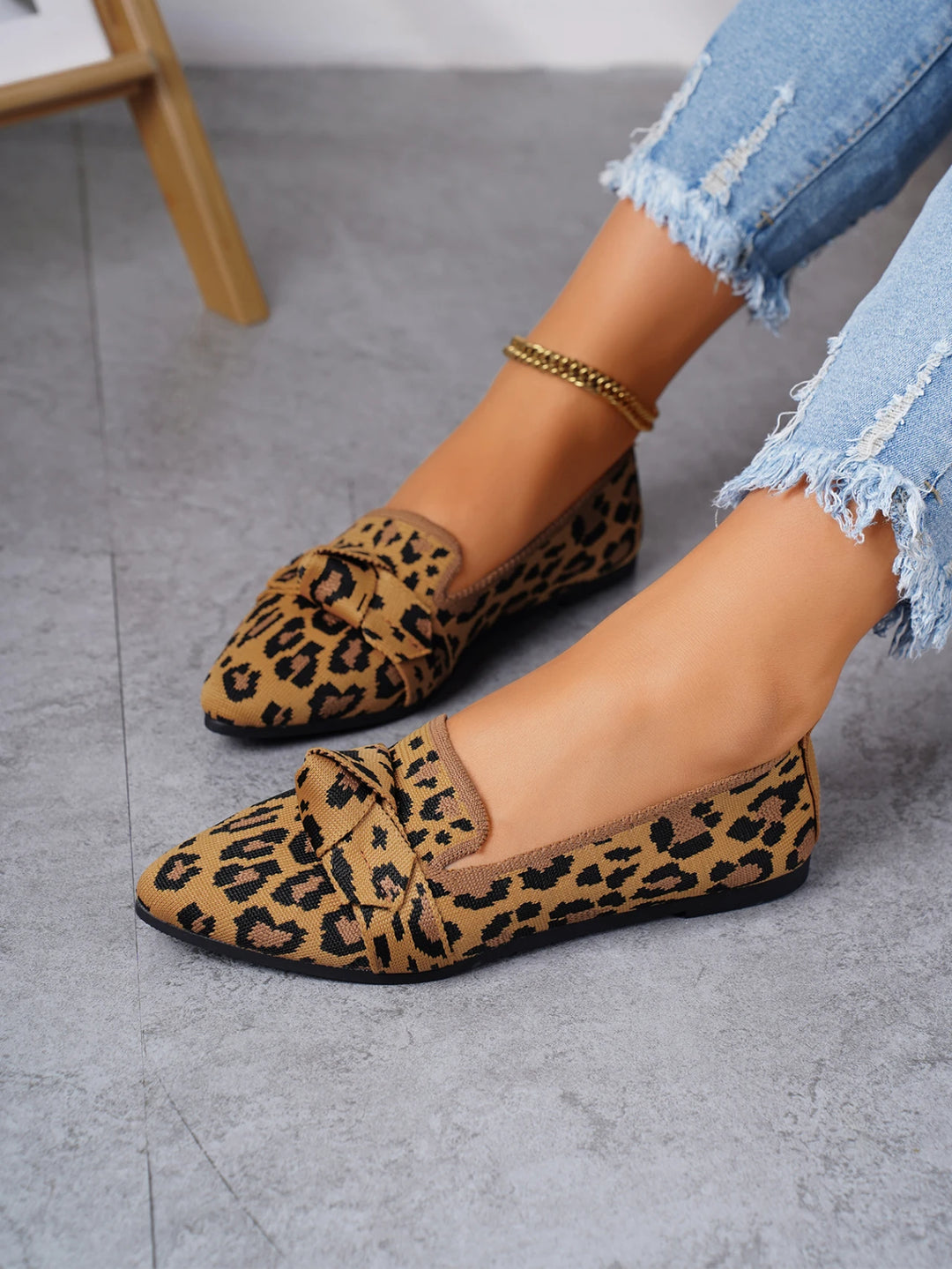 FIONA| Flache Slip-On-Schuhe mit Leopardenmuster und Schleife