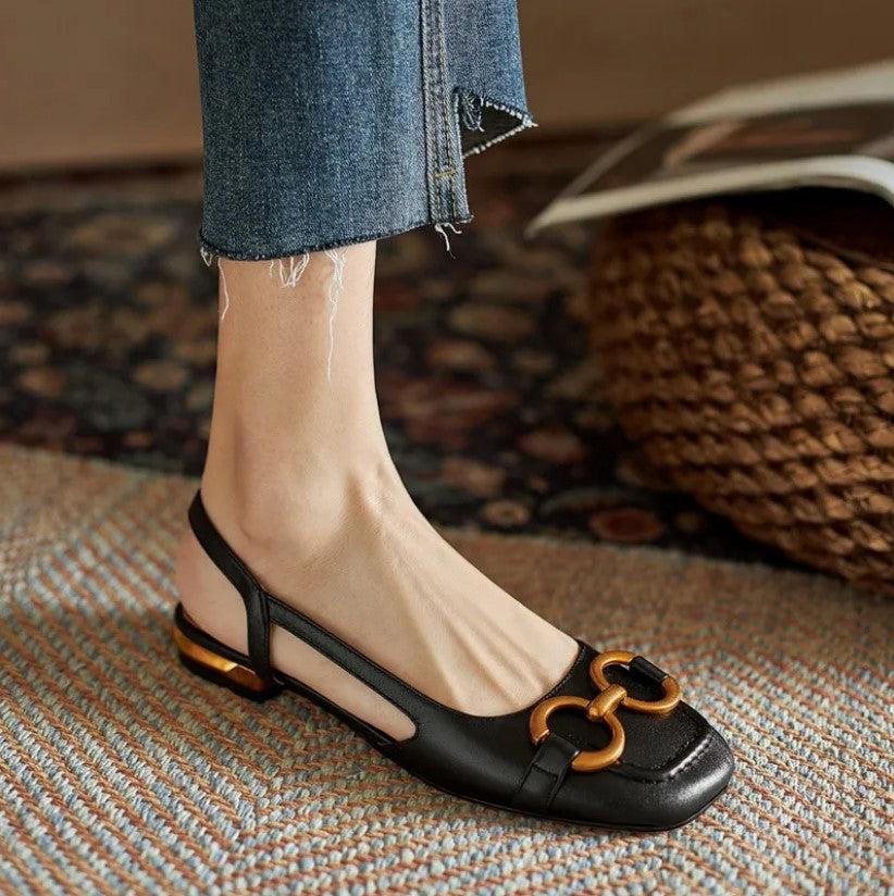 Bequeme und stabile orthopädische Sandalen