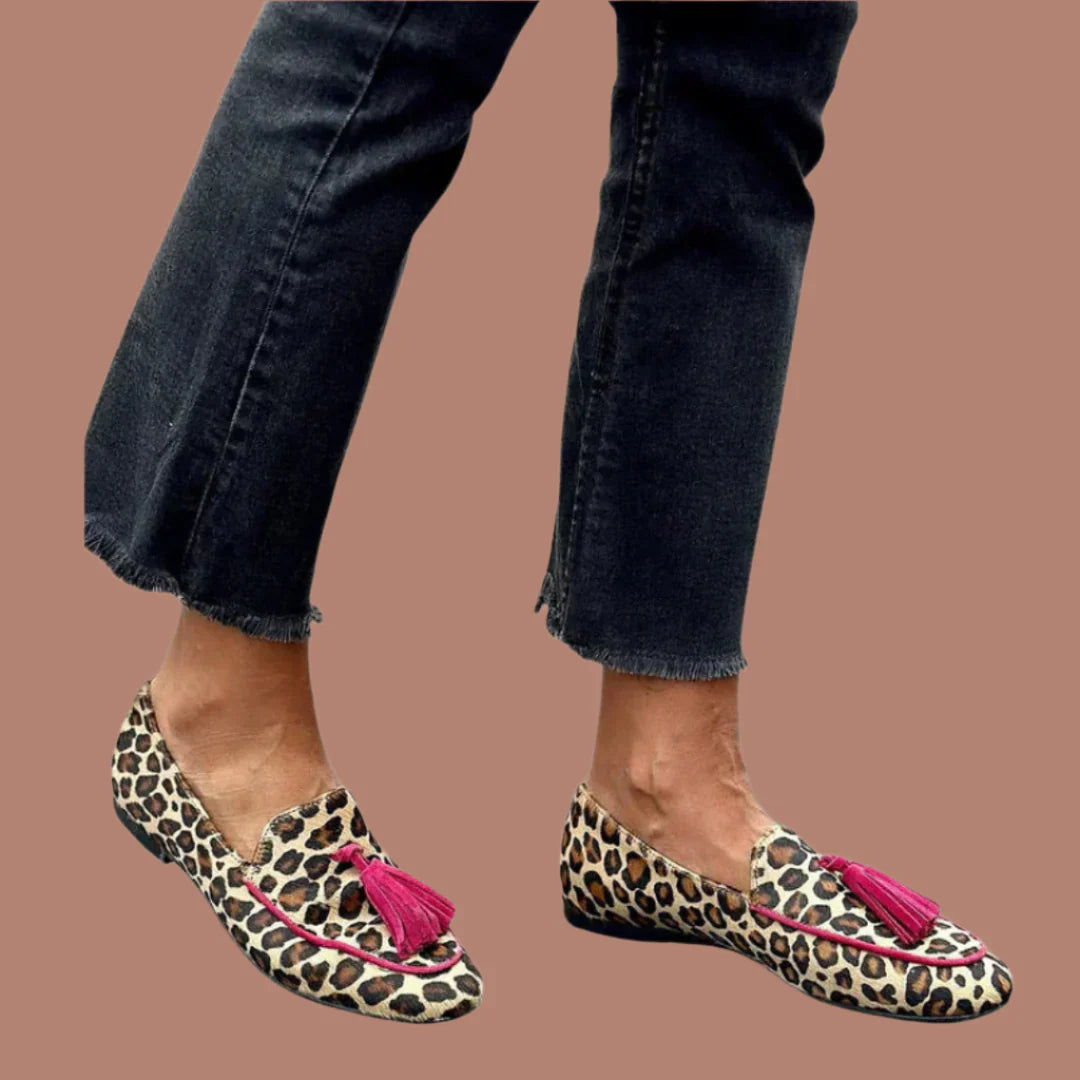 Lania | Mocassins élégants à pompons