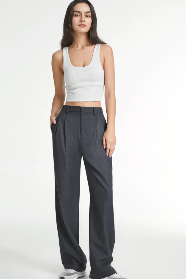 AERELLE – DES PANTALONS DE COUTURE CONFORTABLES POUR TOUS 