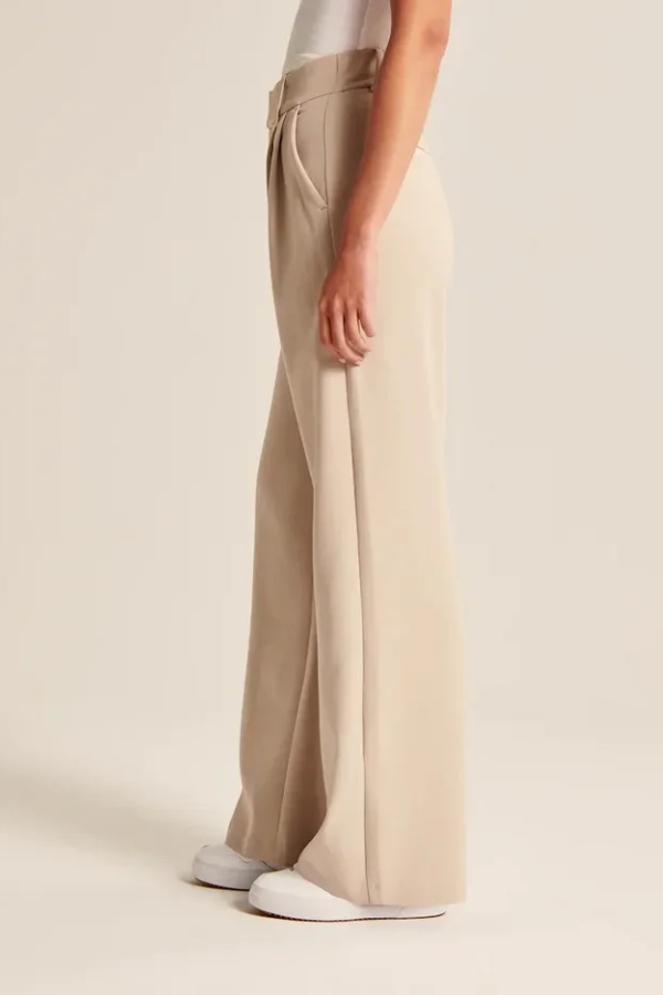 AERELLE – DES PANTALONS DE COUTURE CONFORTABLES POUR TOUS 