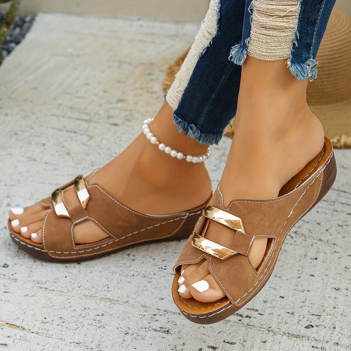 Capri Schnallen-Slide-Sandalen