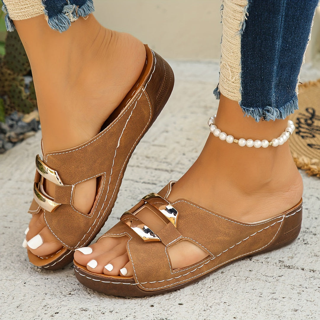 Capri Schnallen-Slide-Sandalen