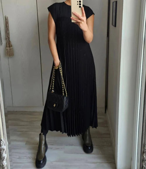 Alissa - Einfaches einfarbiges Plisseekleid