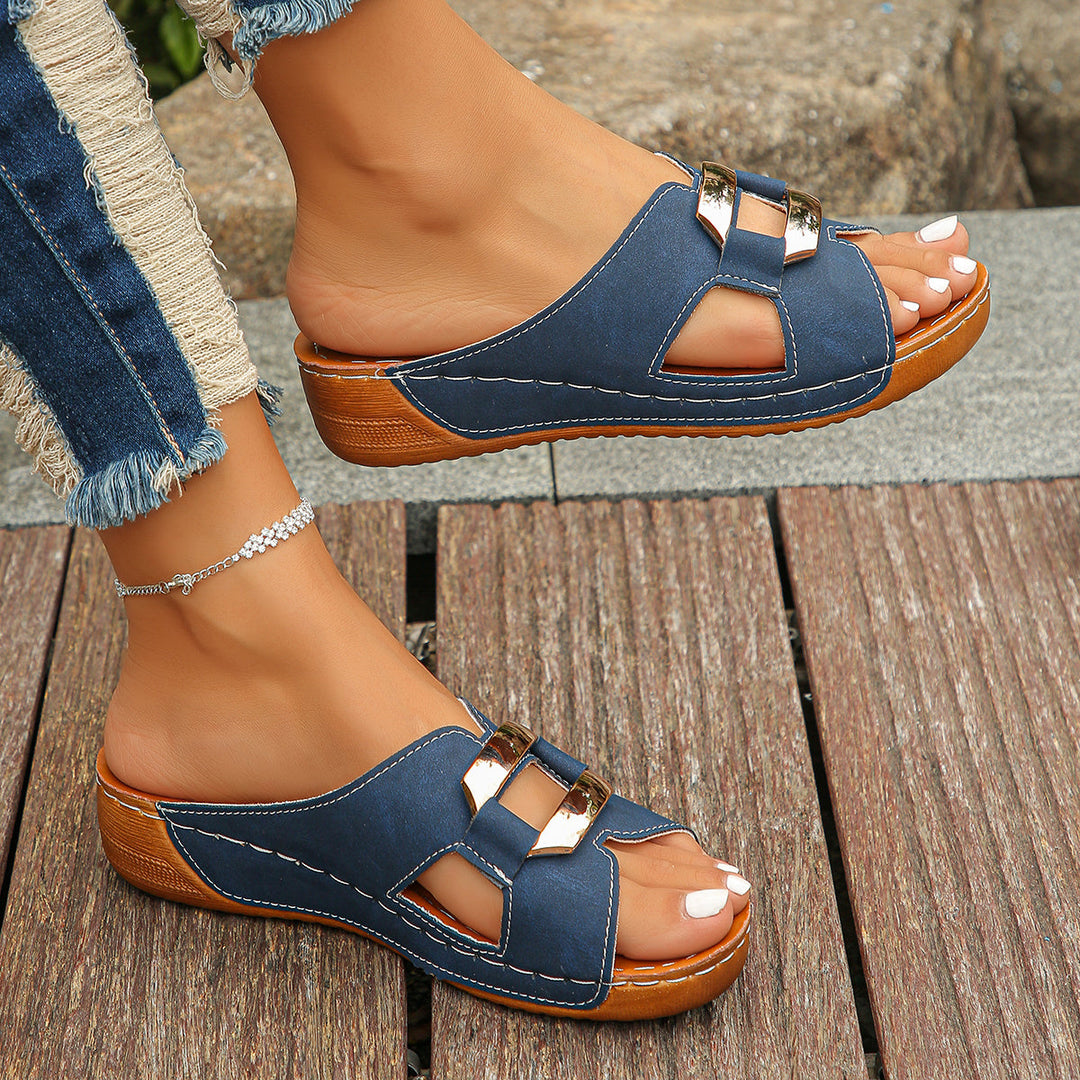 Capri Schnallen-Slide-Sandalen
