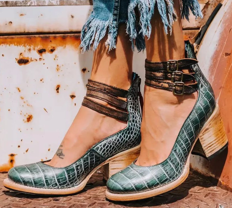 Ginevra Chic-Strap High Heels