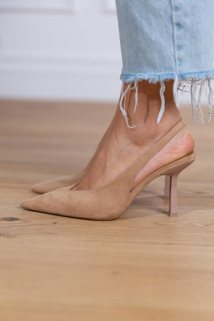 Elegante Nude Slingback-Schuhe