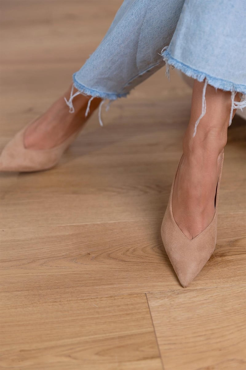 Elegante Nude Slingback-Schuhe