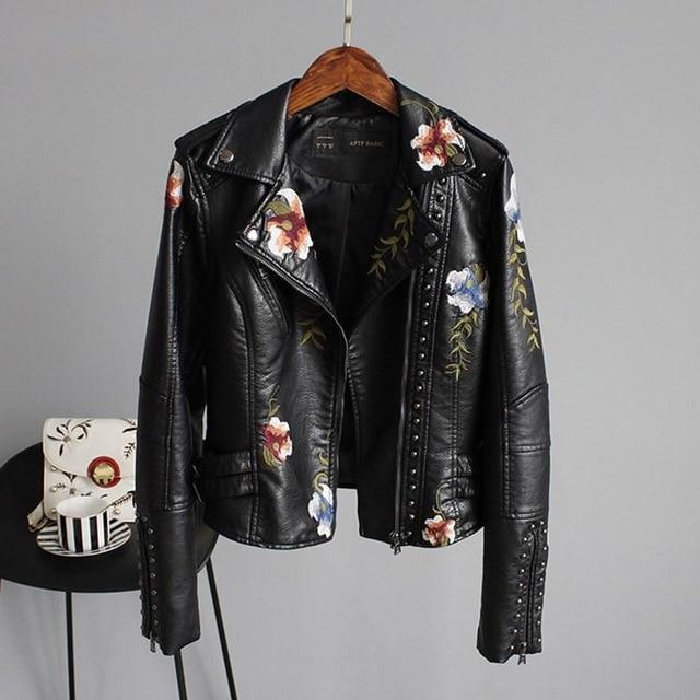 Ella | Stilvolle Bestickte Lederjacke